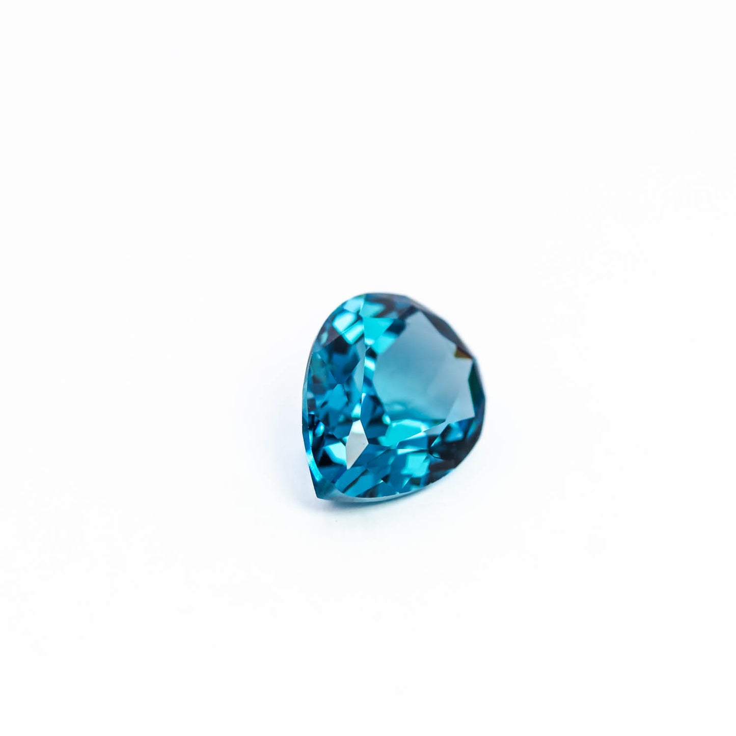 Nanosital #46 Topaz London Blue Medium Pear 10*8 mm