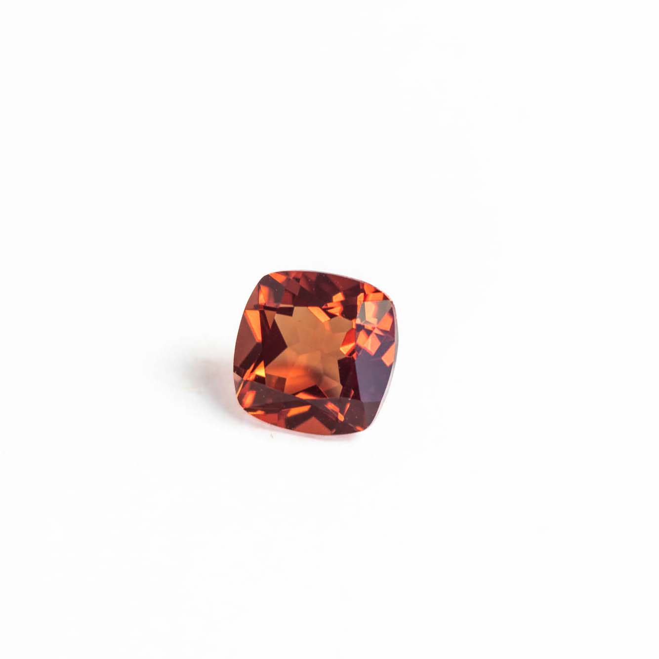 Nanosital #E-462 Spessartine Cushion 6*6 mm