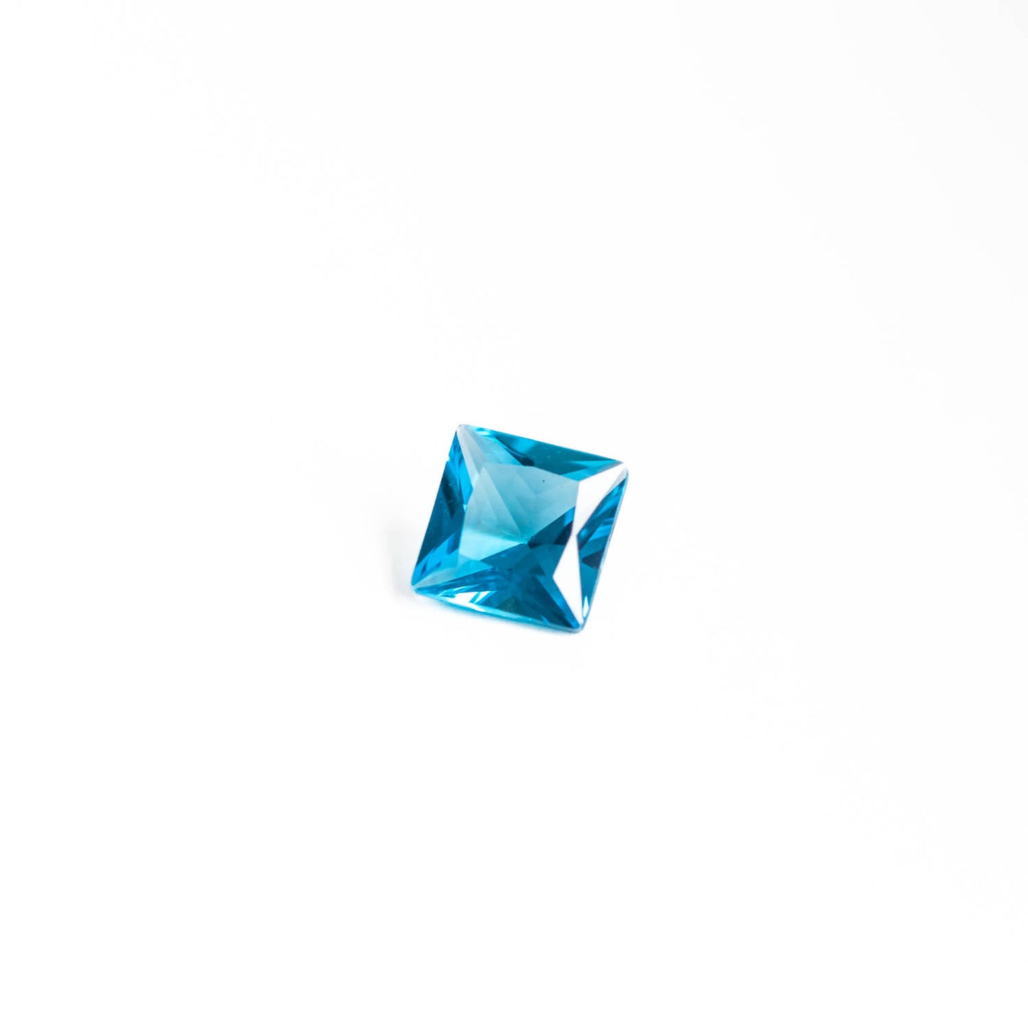 Nanosital #A-7408 Ultramarine Square 8 mm, 6 mm