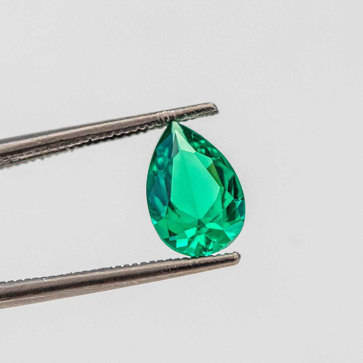 Nanosital #0/2 Emerald Pear 12*8 mm, 10*7 mm, 9*6 mm