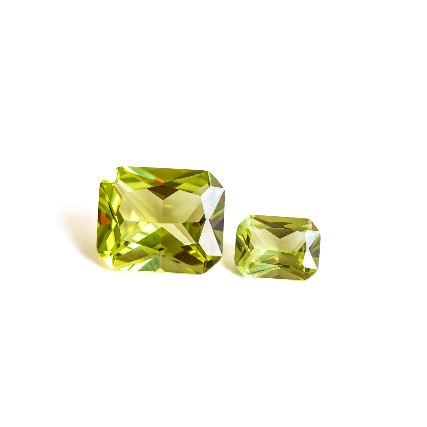 Nanosital #14/2 Peridot Octagon 12*10 mm, 8*6 mm