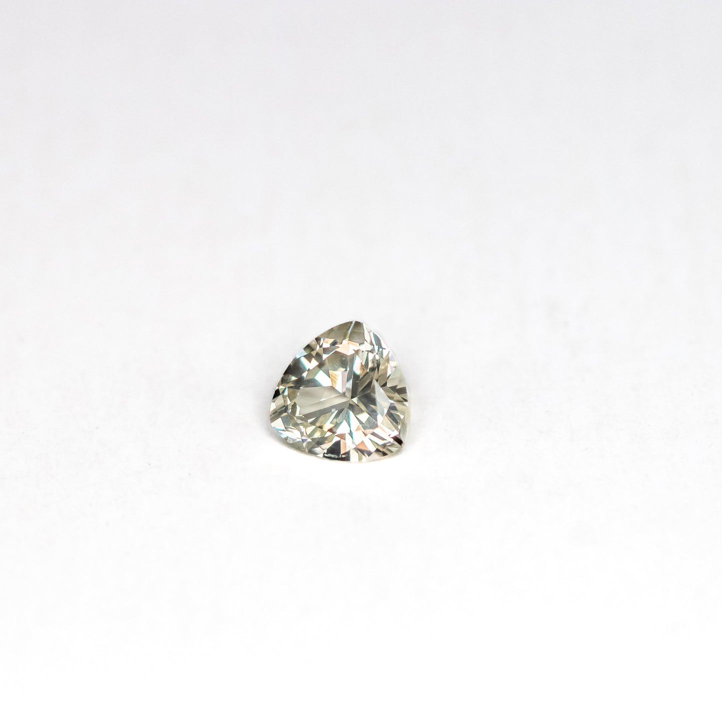 Nanosital #E-377 UV Very Light Yellow Trillion 10*10 mm