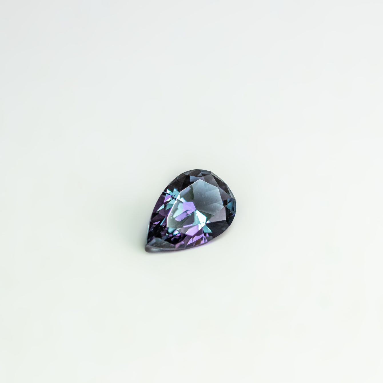 Nanosital #E-116 Color Change Pear 9*6