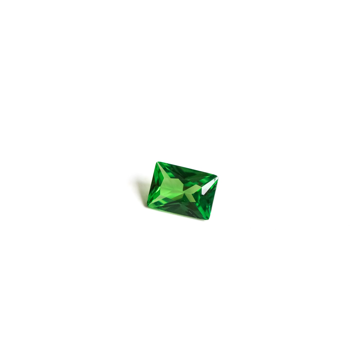 Nanosital #B-1713 Tsavorite Dark Baguette 7*5 mm