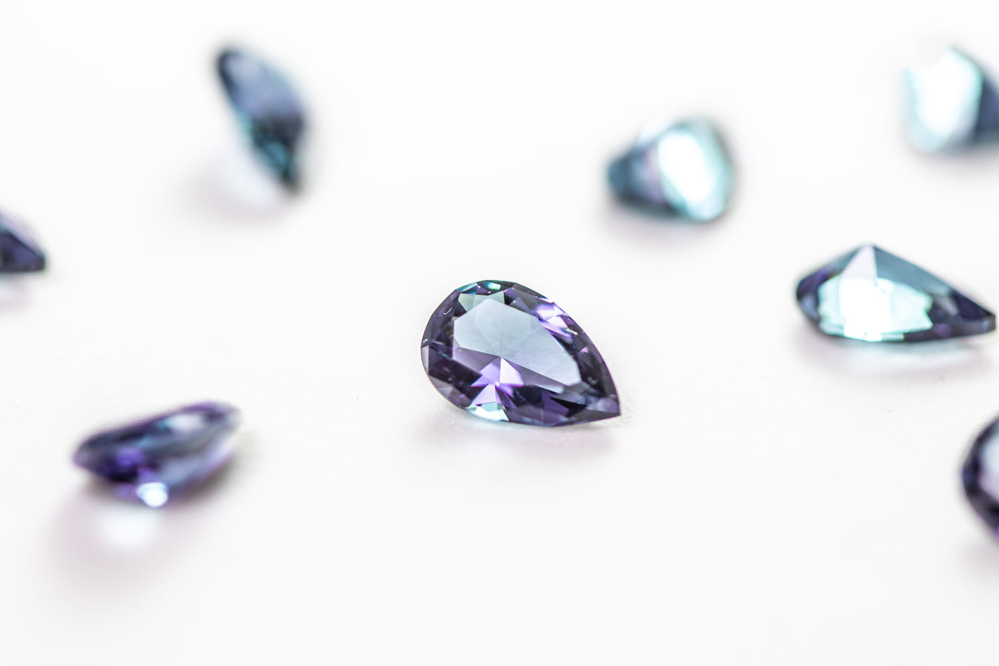 Nanosital #E-114 Color Change Pear 7*5 mm
