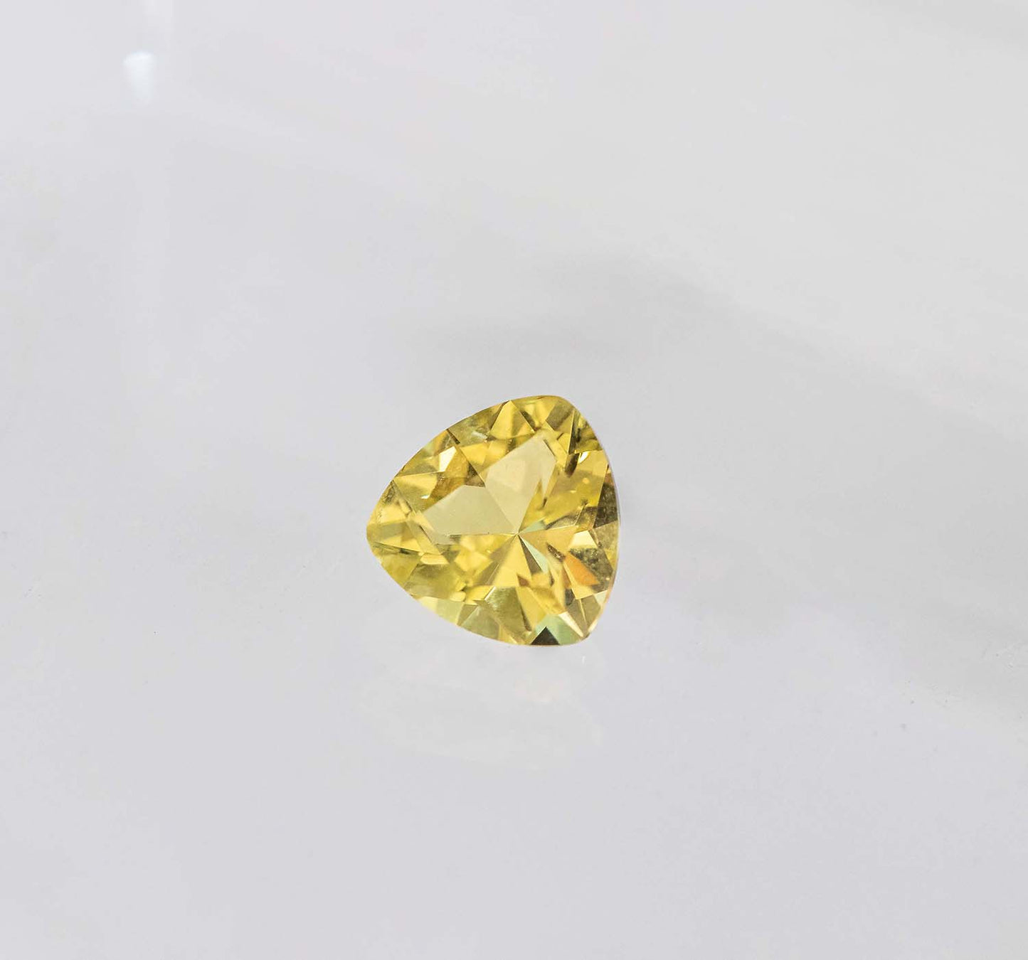 Nanosital #204 Color Change Trillion 8*8 mm