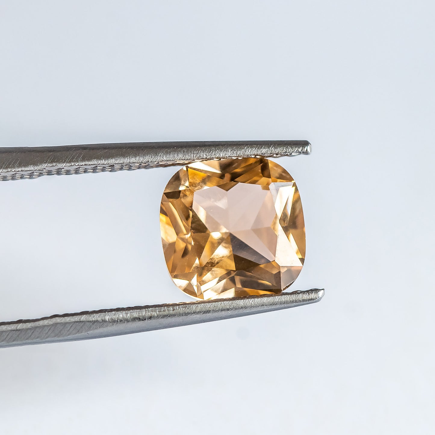Nanosital #B-4828 Sapphire Peach Cushion 10*10 mm