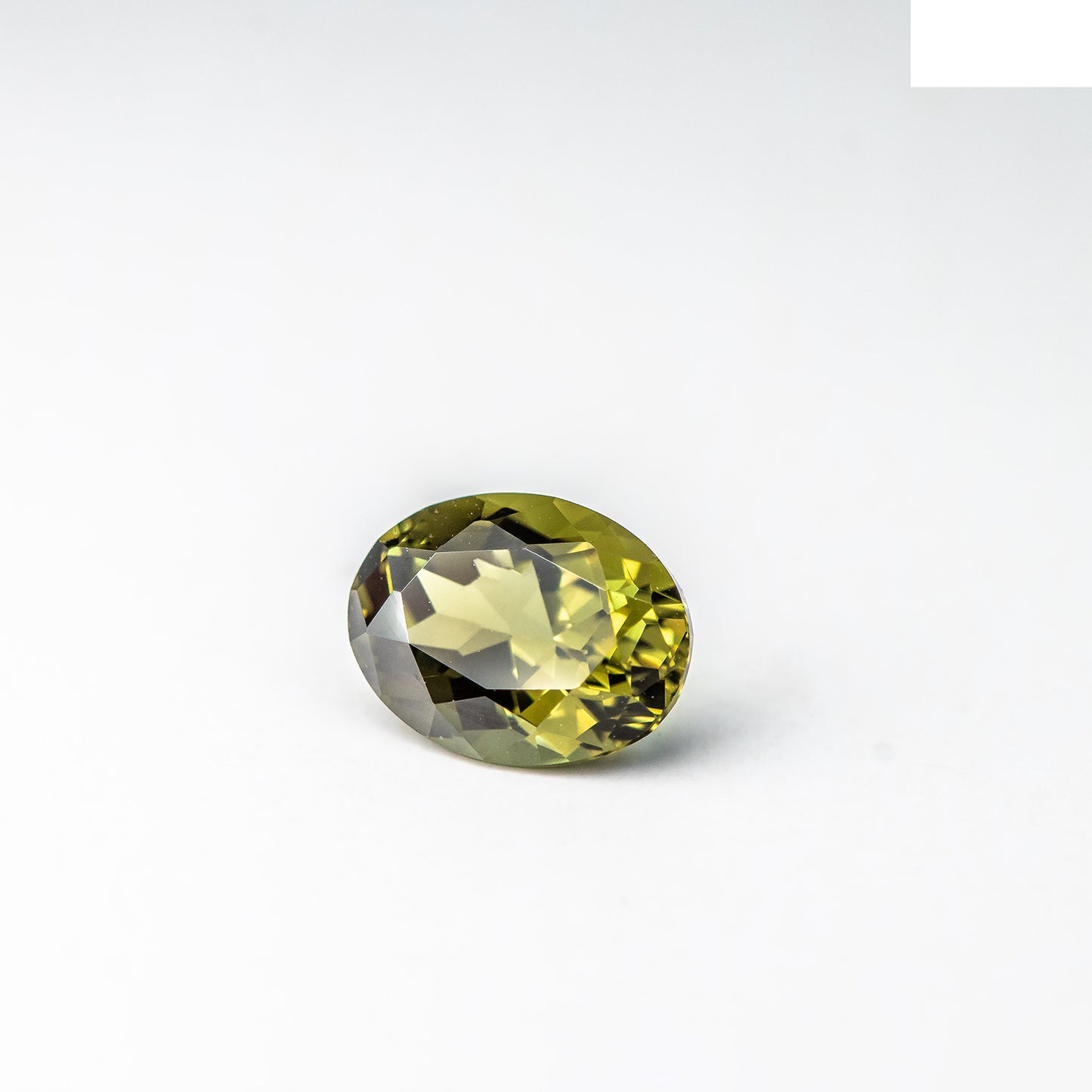 Nanosital #14 Peridot Dark Oval 10*8 mm, 9*7 mm