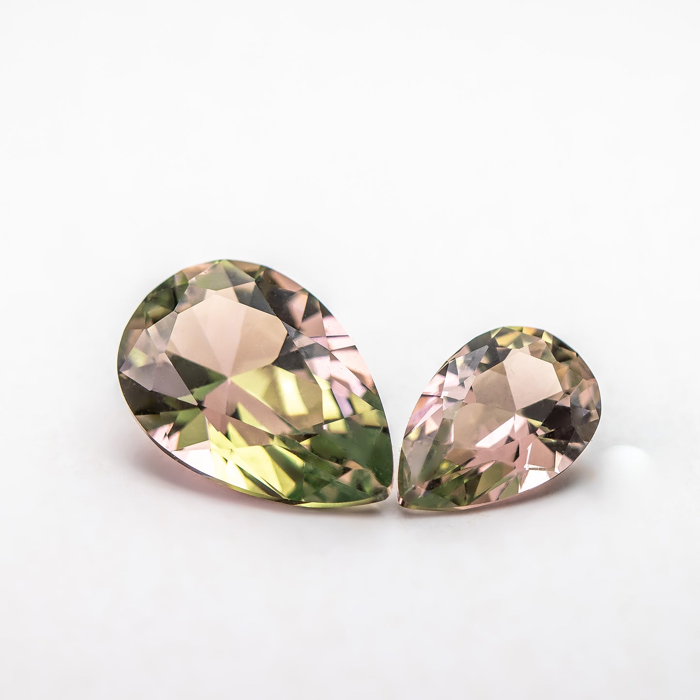 Nanosital #205 Color Change Pear 12*8 mm, Pear 9*6 mm