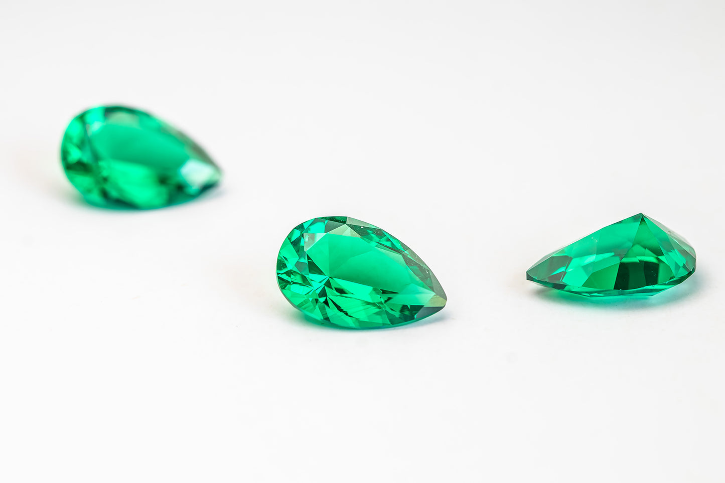 Nanosital #0/2 Emerald Pear 12*8 mm, 10*7 mm, 9*6 mm