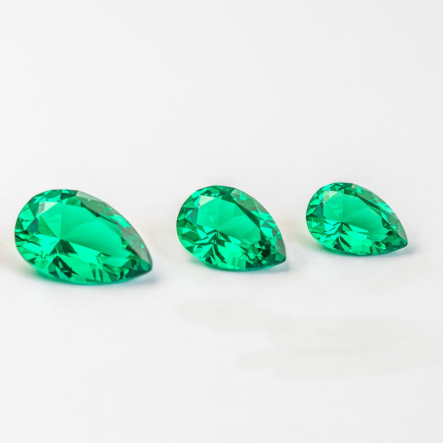 Nanosital #0/2 Emerald Pear 12*8 mm, 10*7 mm, 9*6 mm
