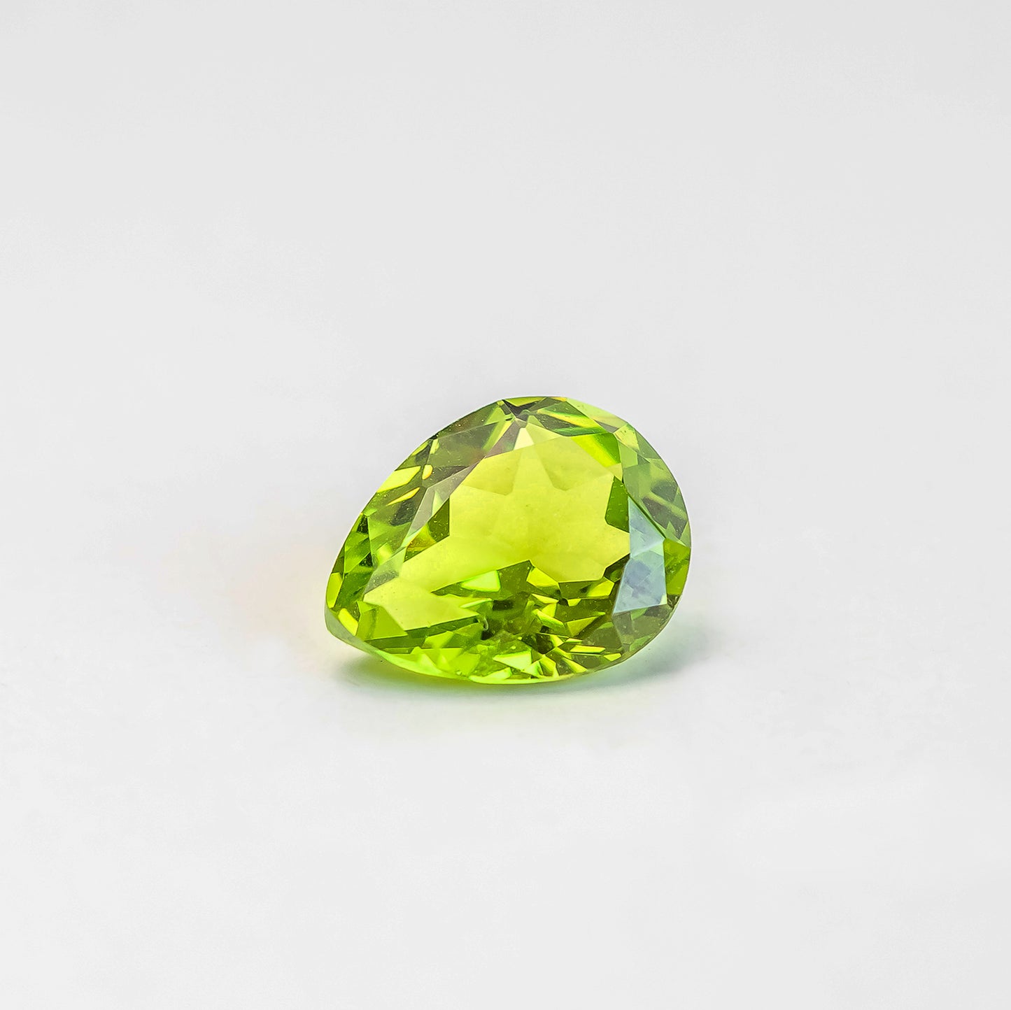 Nanosital #172 Peridot Pear 10*8 mm