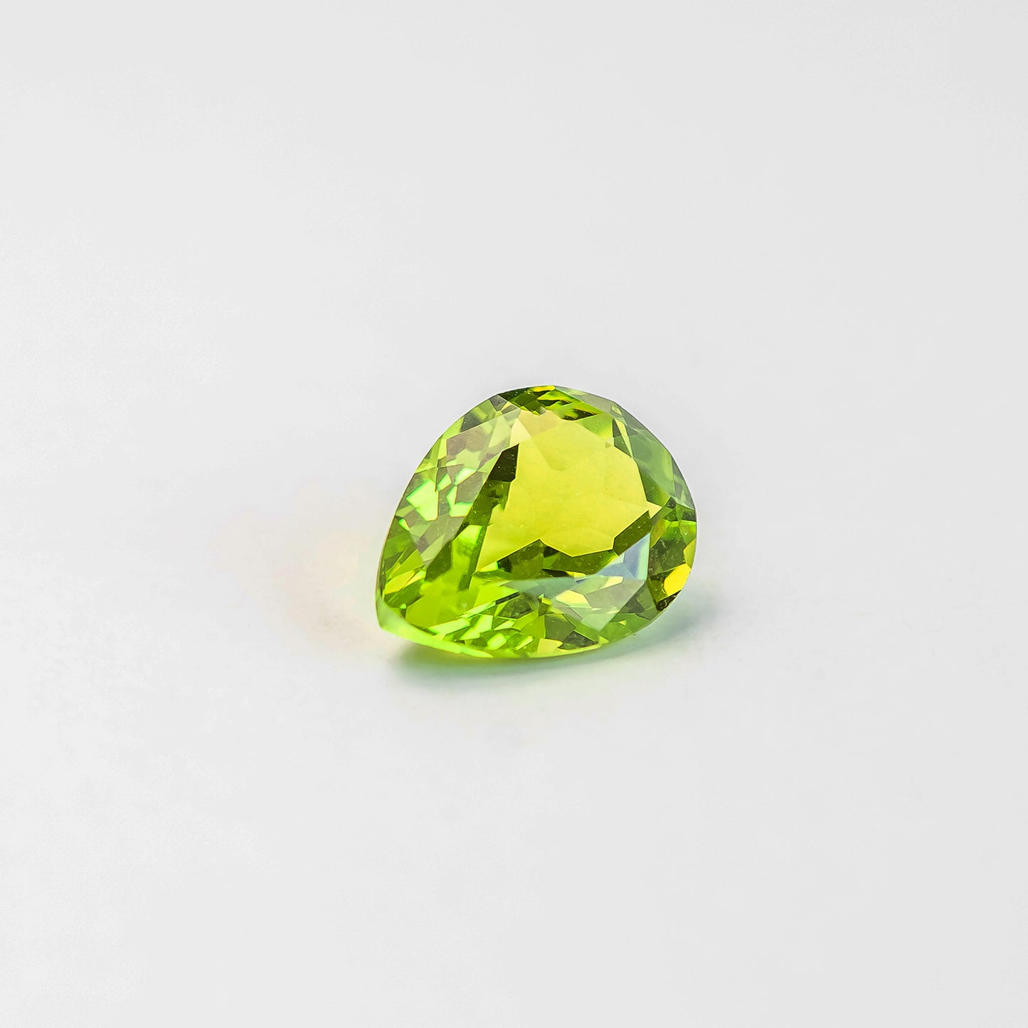 Nanosital #172 Peridot Pear 10*8 mm