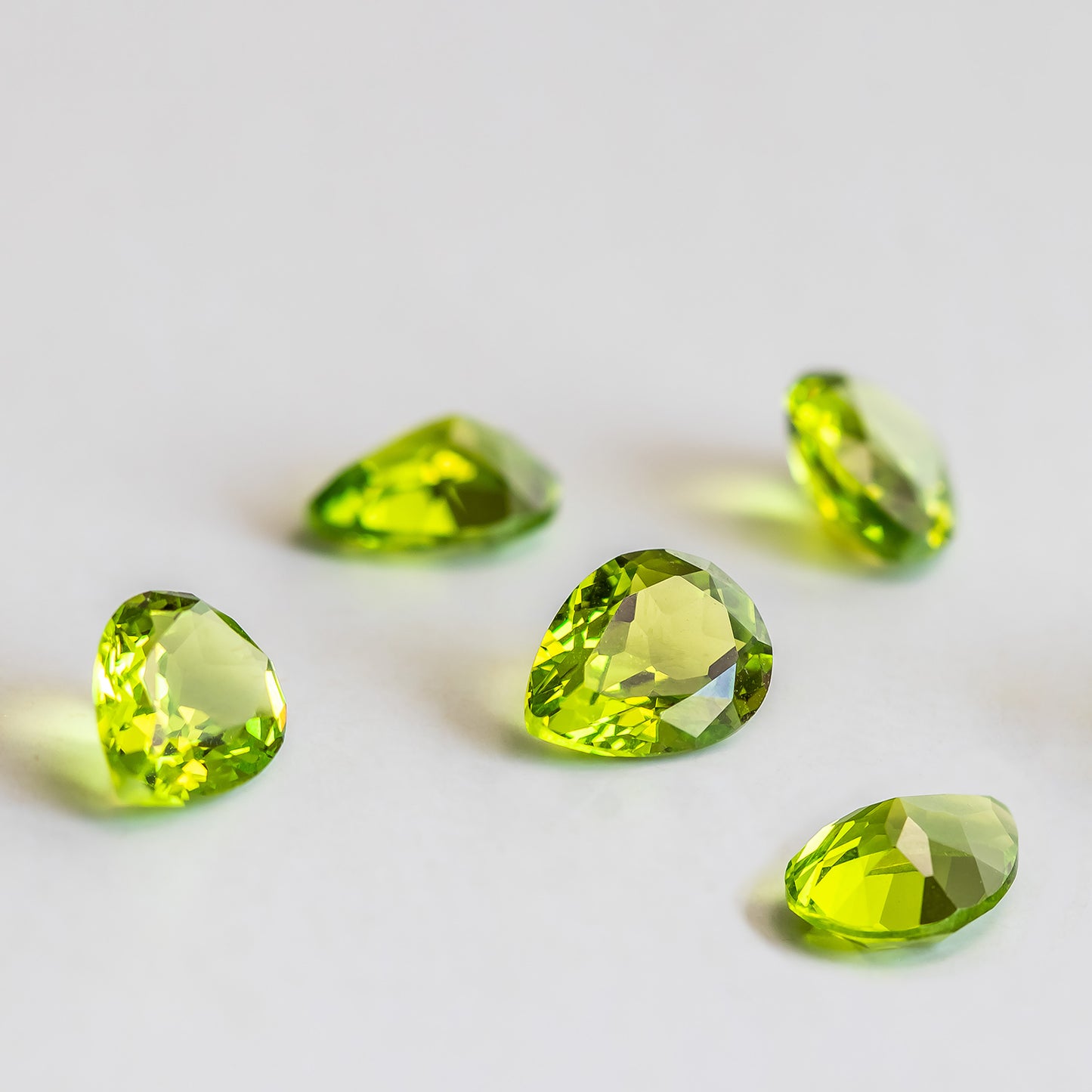 Nanosital #172 Peridot Pear 10*8 mm