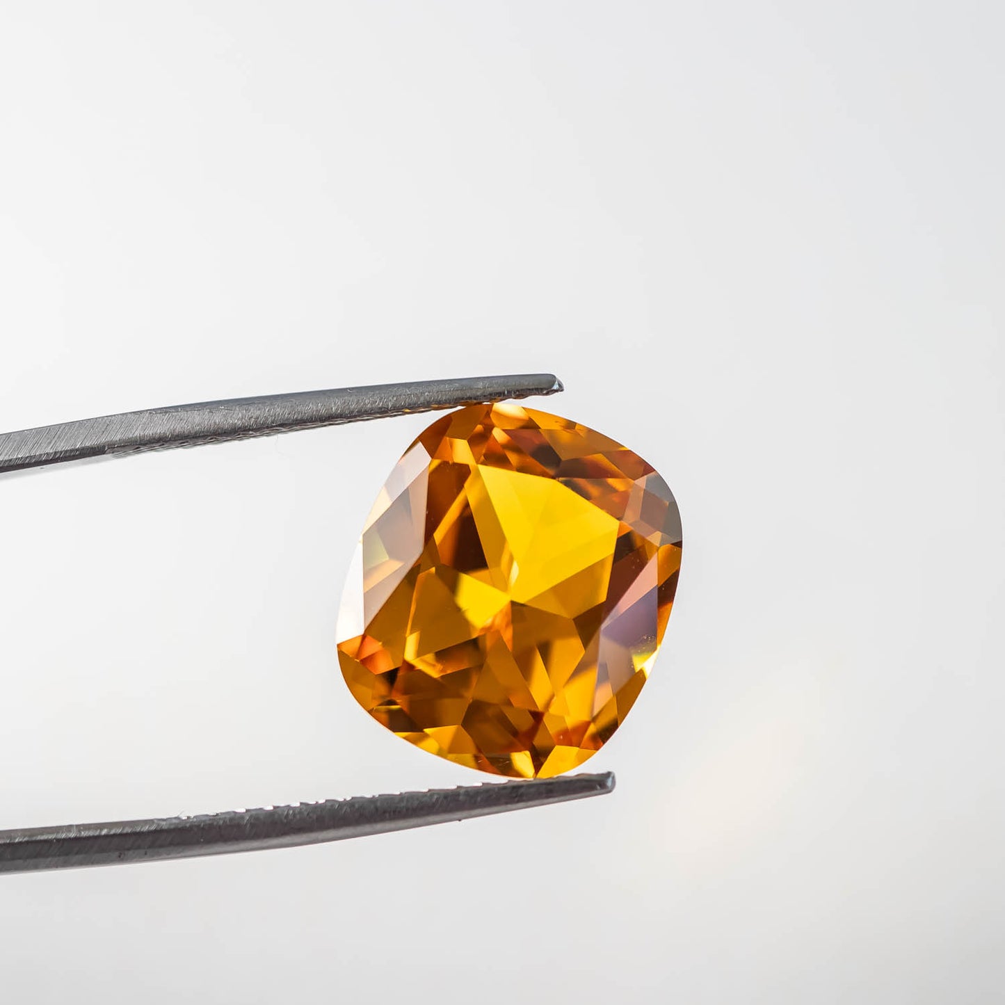 Nanosital #A-1702 Sapphire Yellow Cushion 16*14 mm