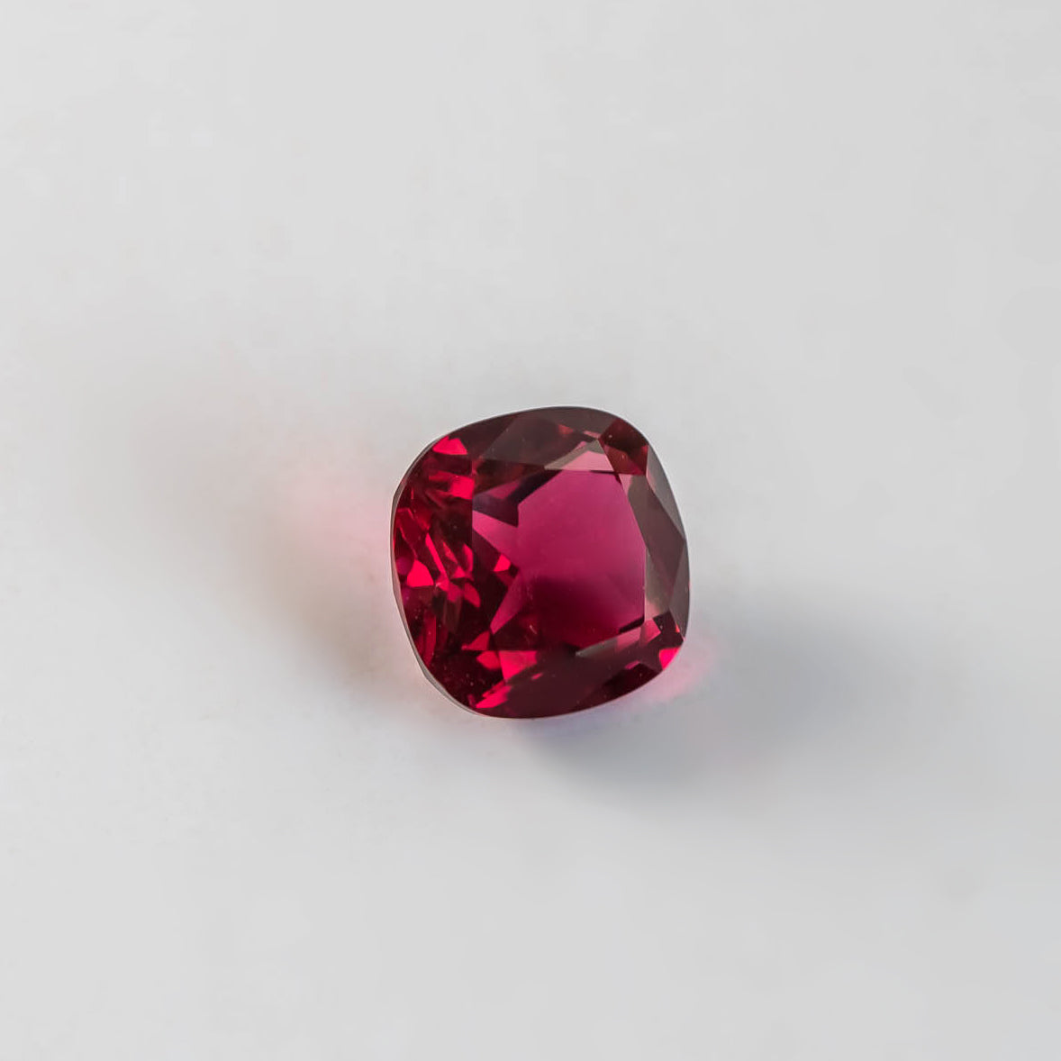 Nanosital #B-30 Red Spinel Cushion 10*10 mm