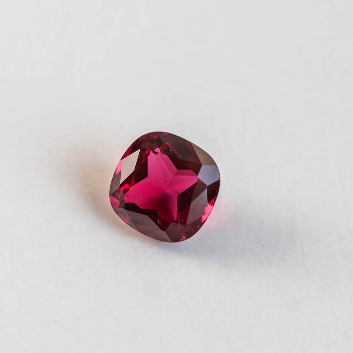 Nanosital #B-30 Red Spinel Cushion 10*10 mm
