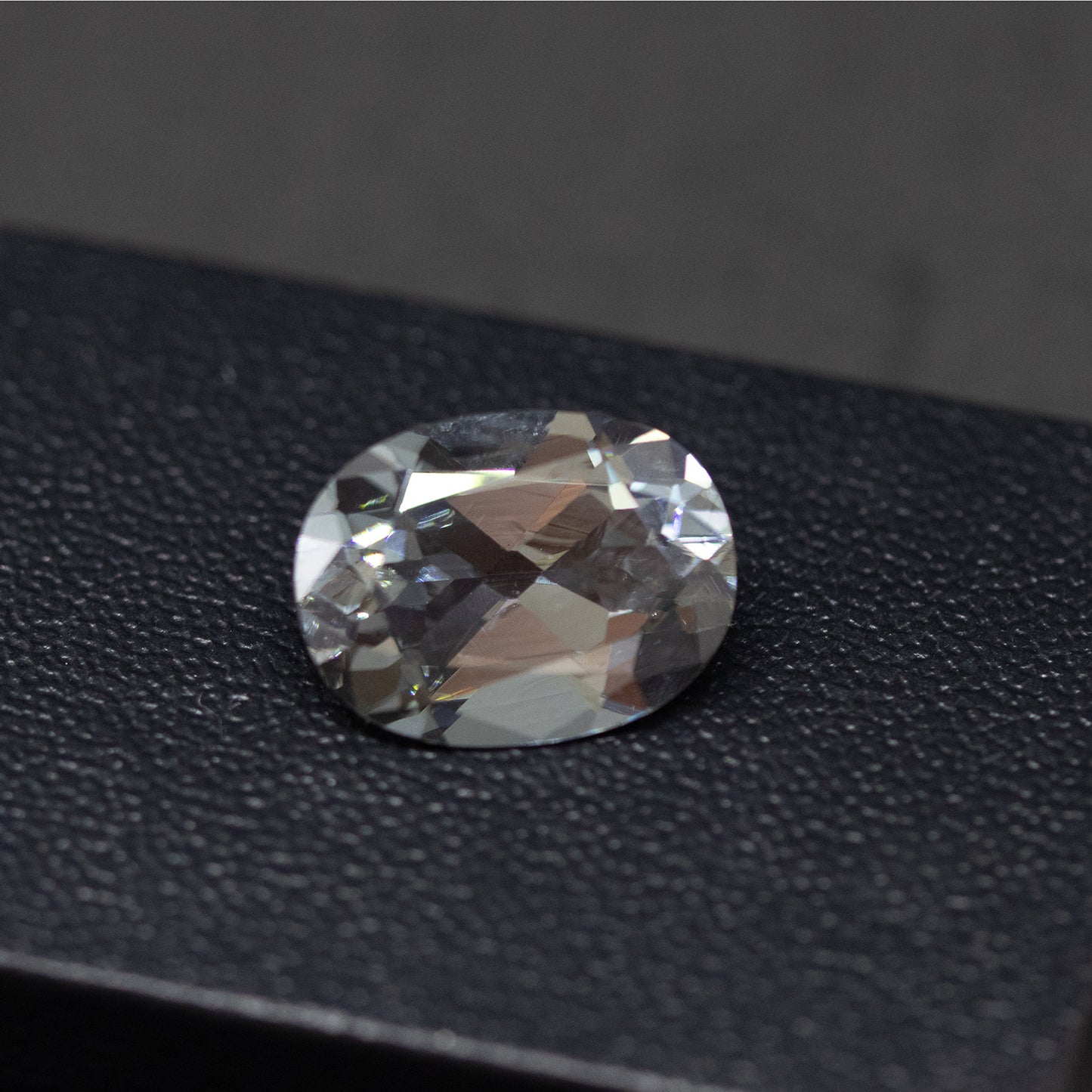 Nanosital #E-441 UV Very Light Gray Oval 10*8 mm