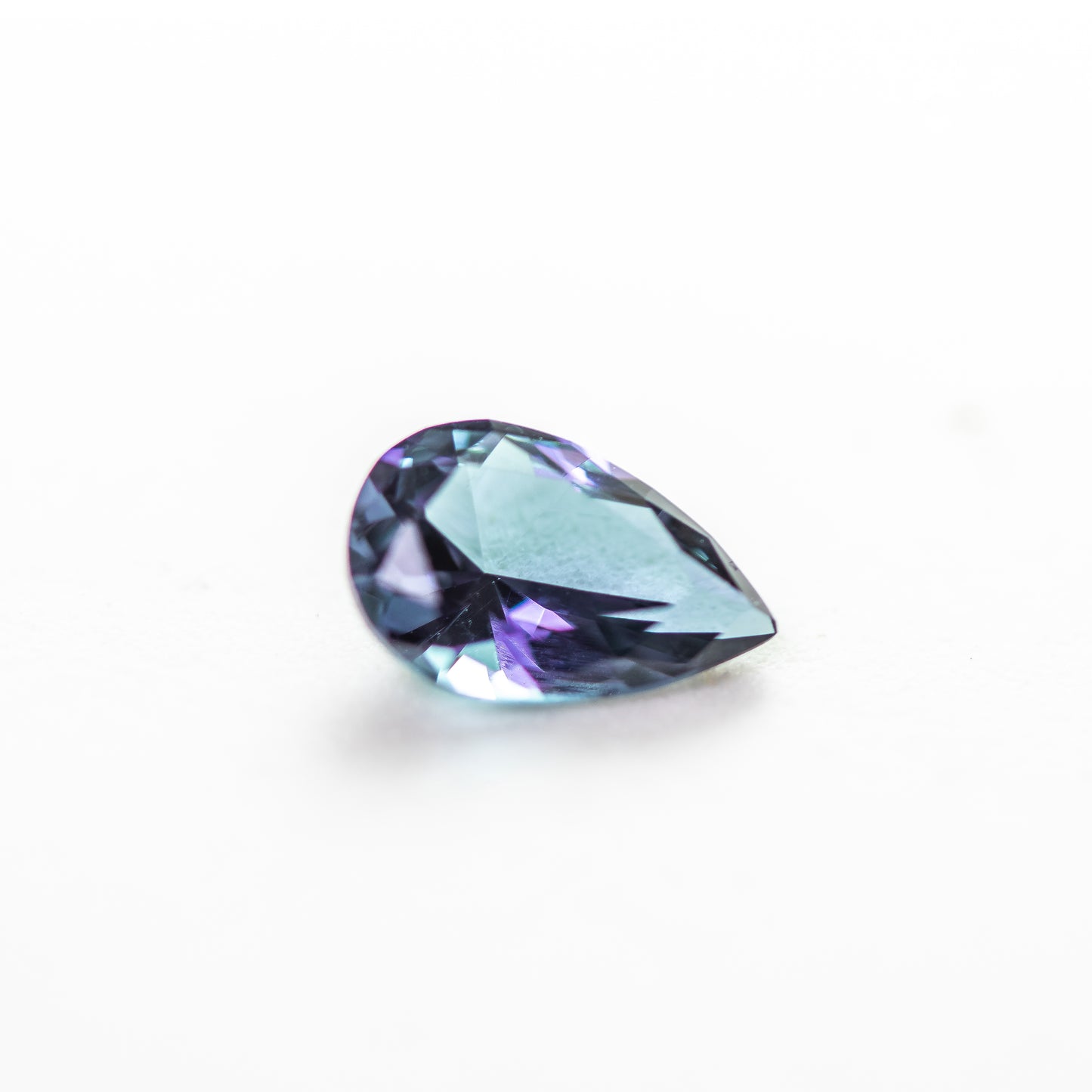 Nanosital #E-114 Color Change Pear 7*5 mm