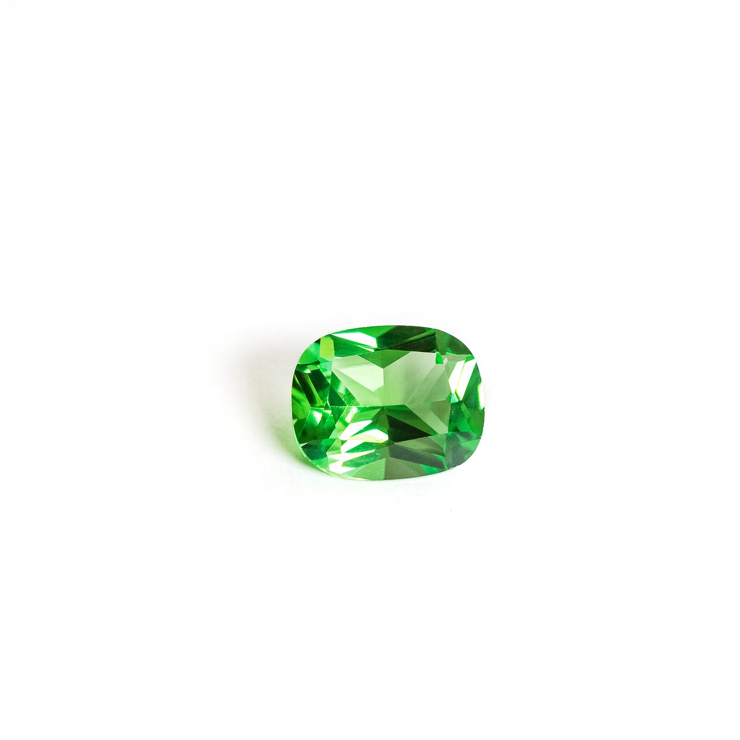 Nanosital #A-3855 Tsavorite Cushion 10*8 mm