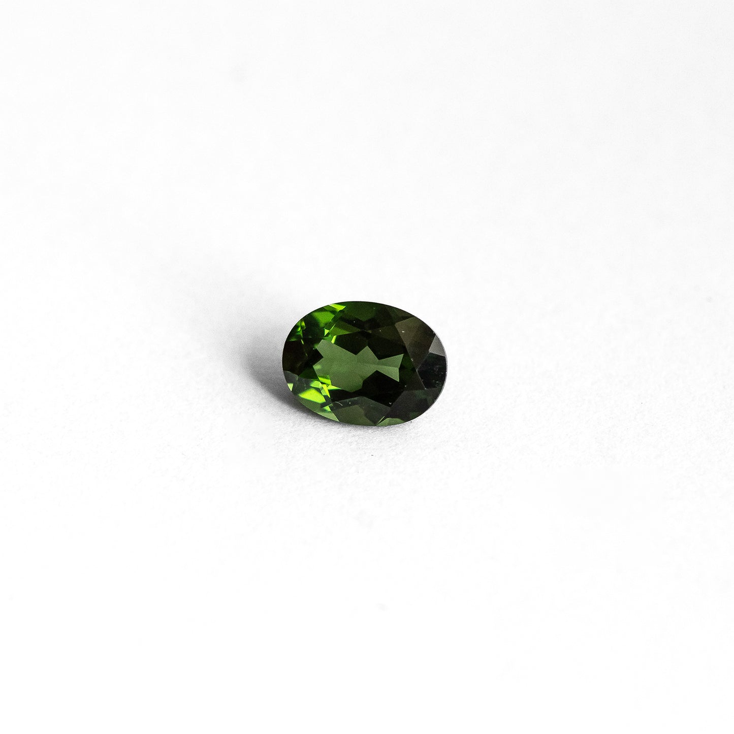 Nanosital #A-450 Chrome diopside Oval 8*6 mm