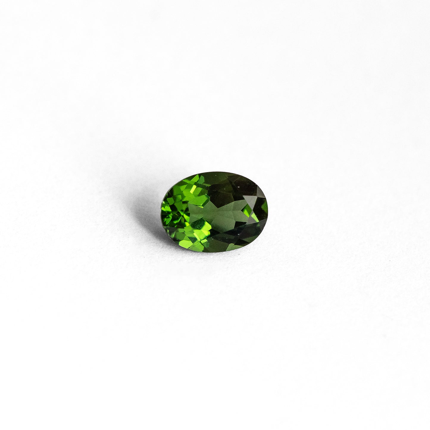 Nanosital #A-450 Chrome diopside Oval 8*6 mm